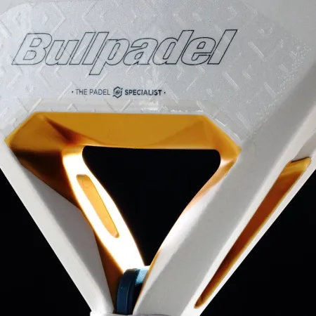 Ракетка для падела BULLPADEL Pearl 26, 493804, для профессионалов, карбон, бело-серый за 35&nbsp;929.50 ₽ купить в Новороссийске