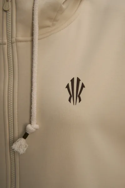 061747001763130401-1435282_19